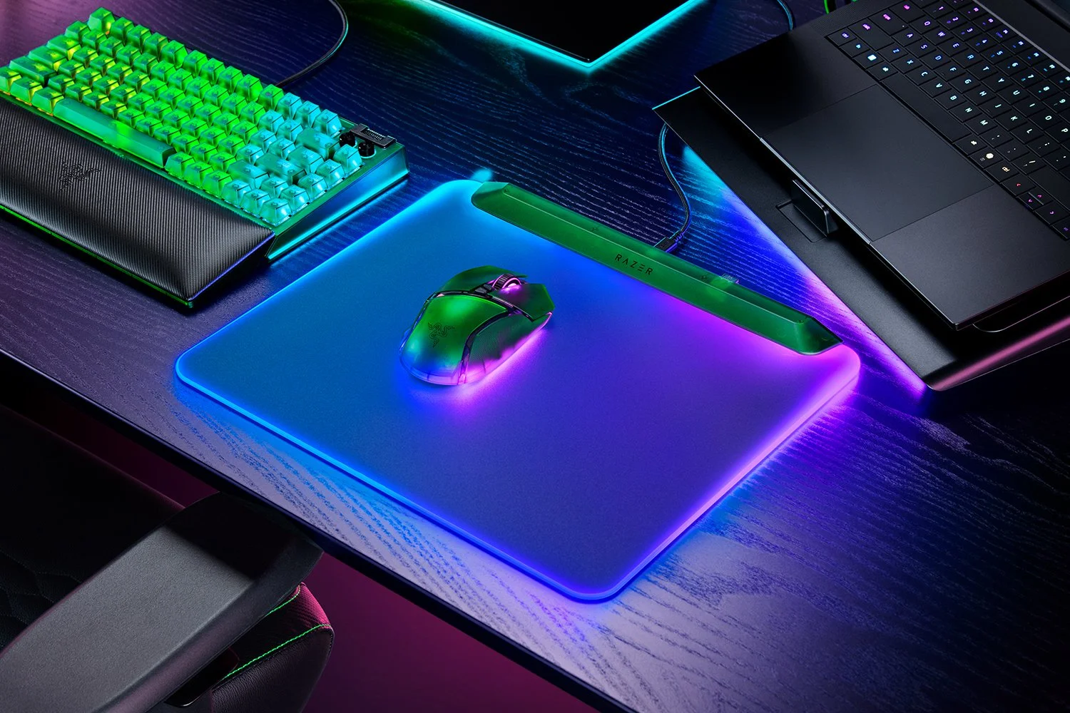 Игровой коврик для мыши Razer Firefly V2 Pro - Phantom Green Ed./Razer Firefly V2 Pro - Phantom Green Ed. Mouse Mat
