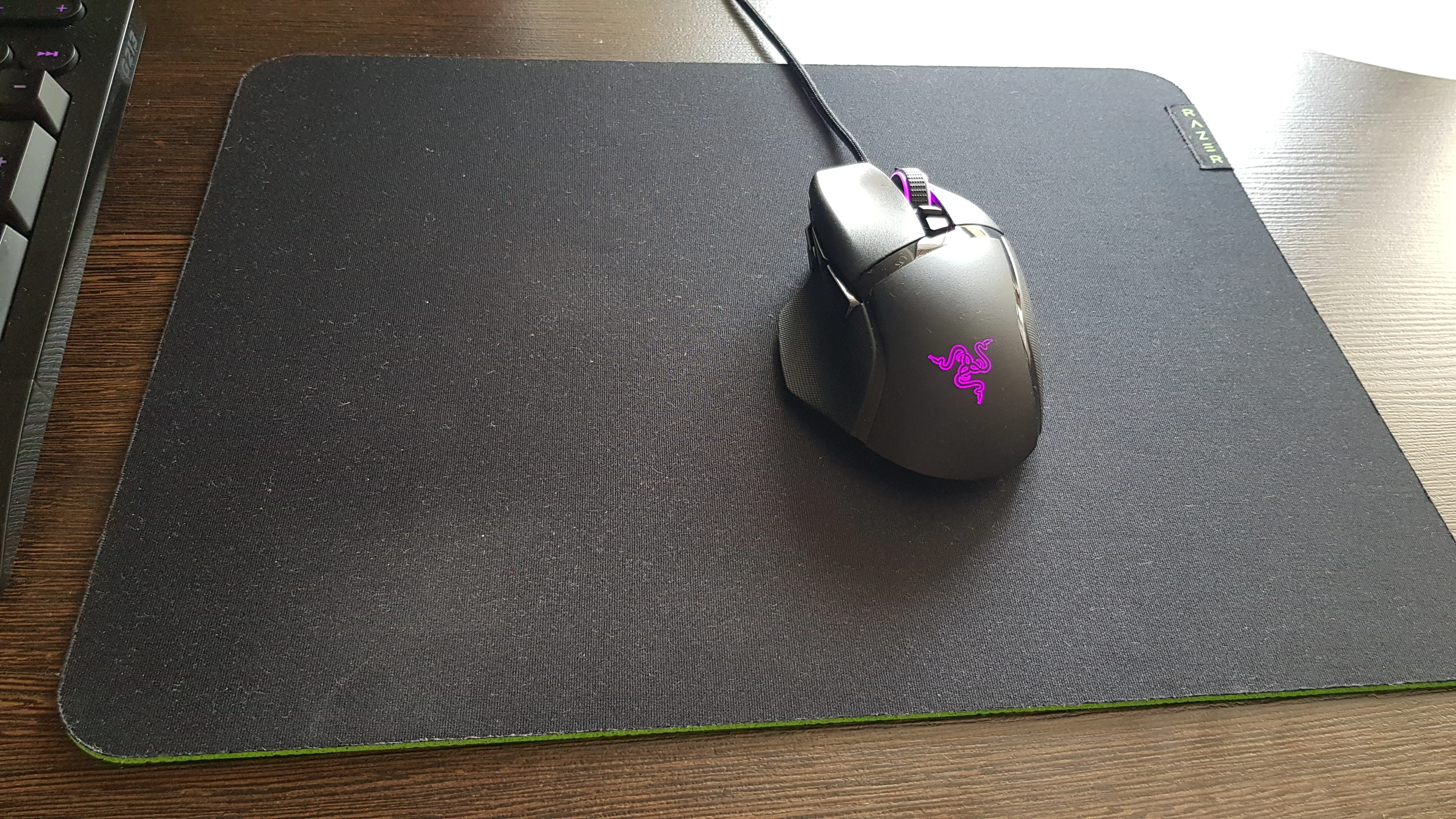 Игровой коврик для мыши Razer Gigantus V2 Medium - Pokemon Kanto Starters Ed./ Razer Gigantus V2 Medium - Pokemon Kanto Starters Ed. Mouse Mat