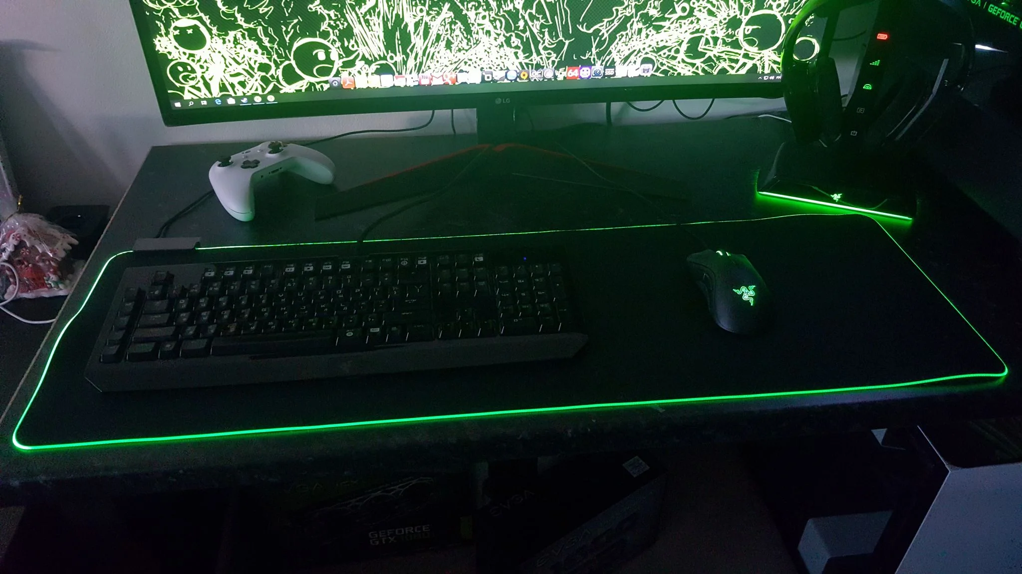 Игровой коврик для мыши Razer Goliathus Extended Chroma - Quartz Razer Goliathus Extended Chroma - Quartz - Gaming Mouse Mat