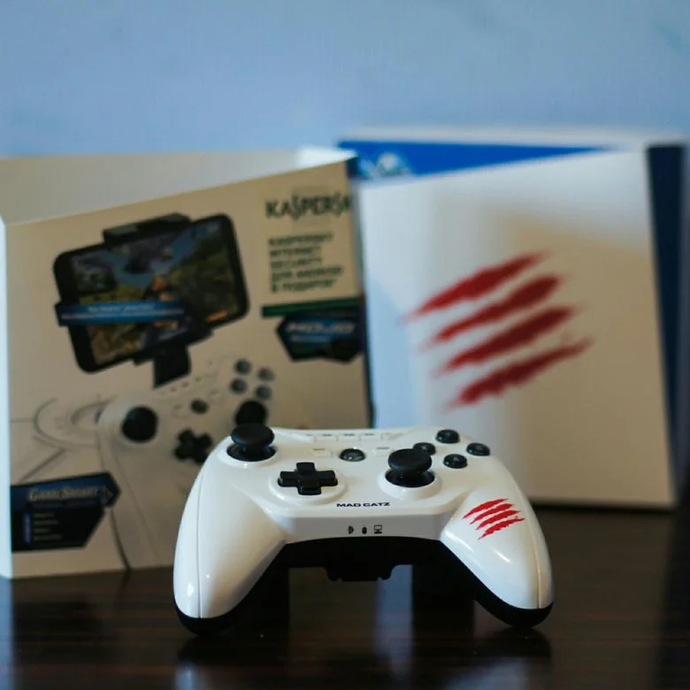 Руль, джойстик, геймпад Mad Catz C.A.T. 7, 2 джойстика