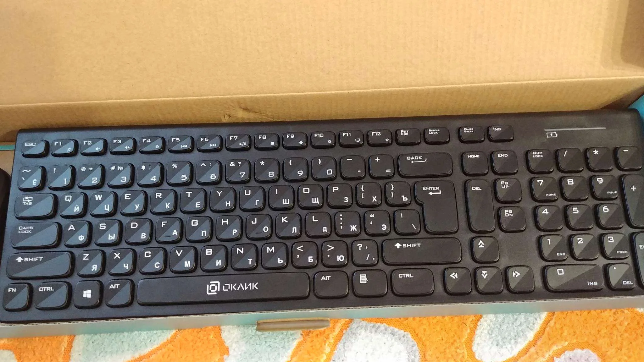 Комплект (клавиатура+мышь) OKLICK 220M, USB, беспроводной, черный