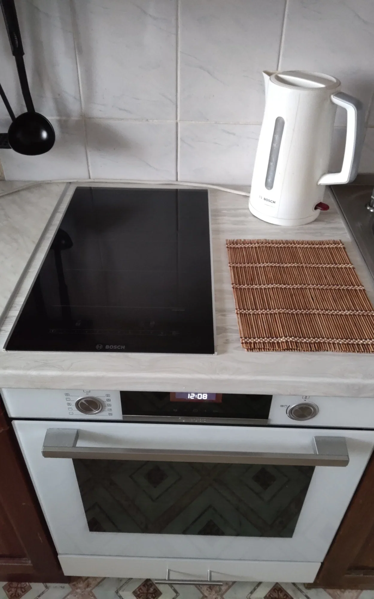 Индукционная варочная панель Bosch PXX375FB1E Домино, 2 конфорки, ширина 30 см, материал поверхности: стеклокерамика, зона расширения FlexInduction
