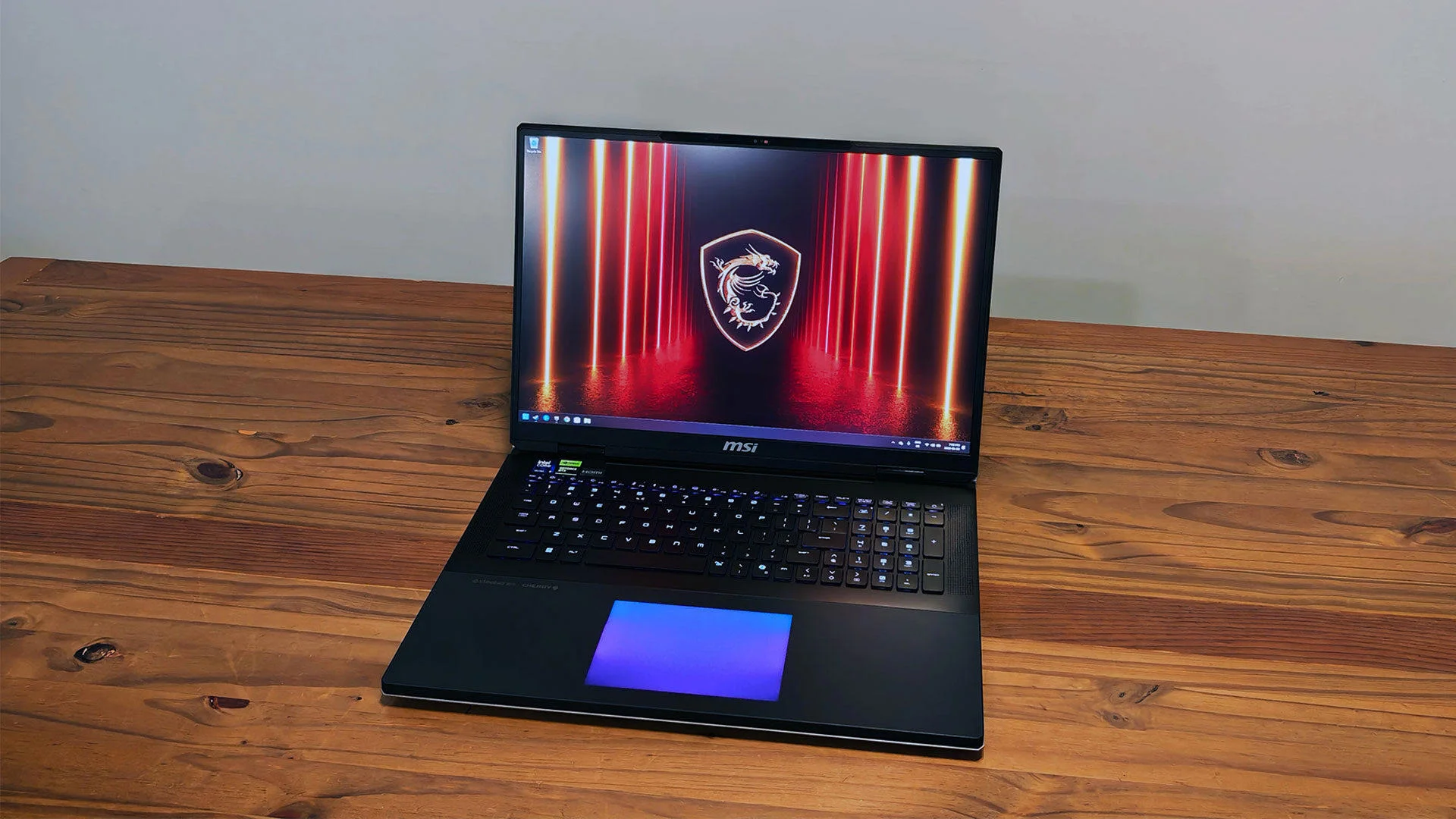 Ноутбук MSI Titan 18 HX AI A2XWJG-206RU Core Ultra 9 285HX 64Gb SSD4Tb NVIDIA GeForce RTX5090 24Gb 18" IPS UHD+ (3840x2400) Windows 11 Home black WiFi