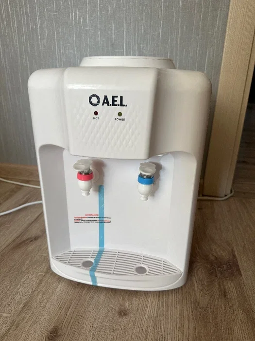 Кулер для воды AEL TK-AEL-106