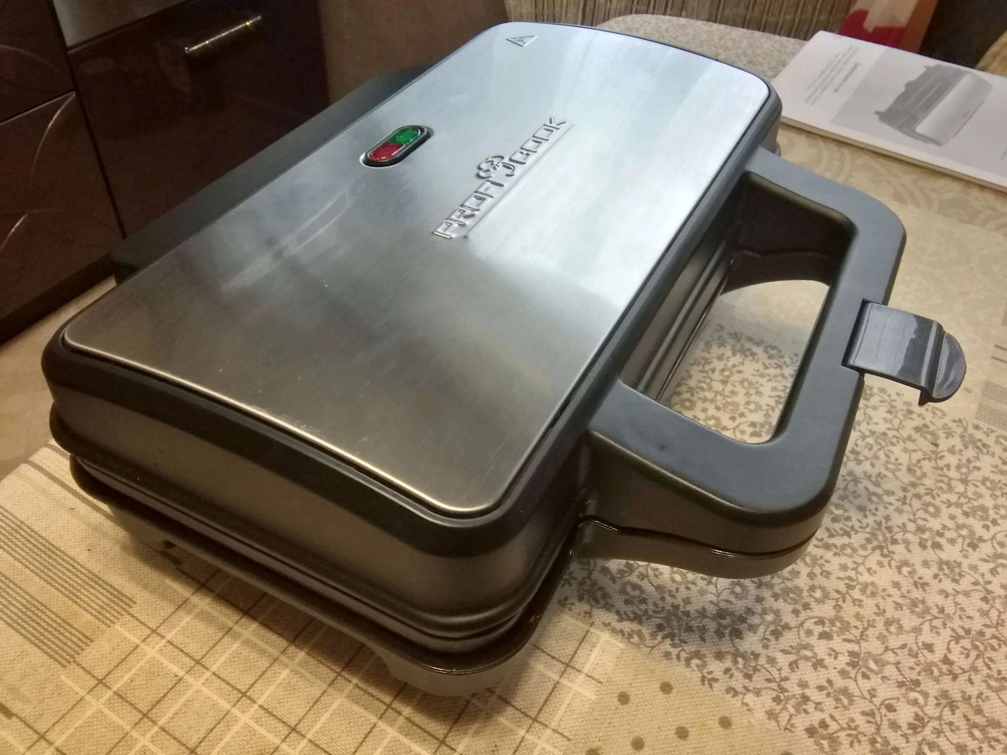 Бутербродница и вафельница Profi Cook PC-ST 1092