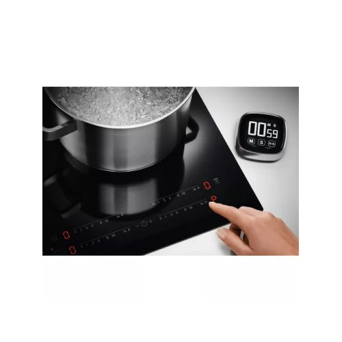 Индукционная варочная панель Electrolux LIL61424C черный