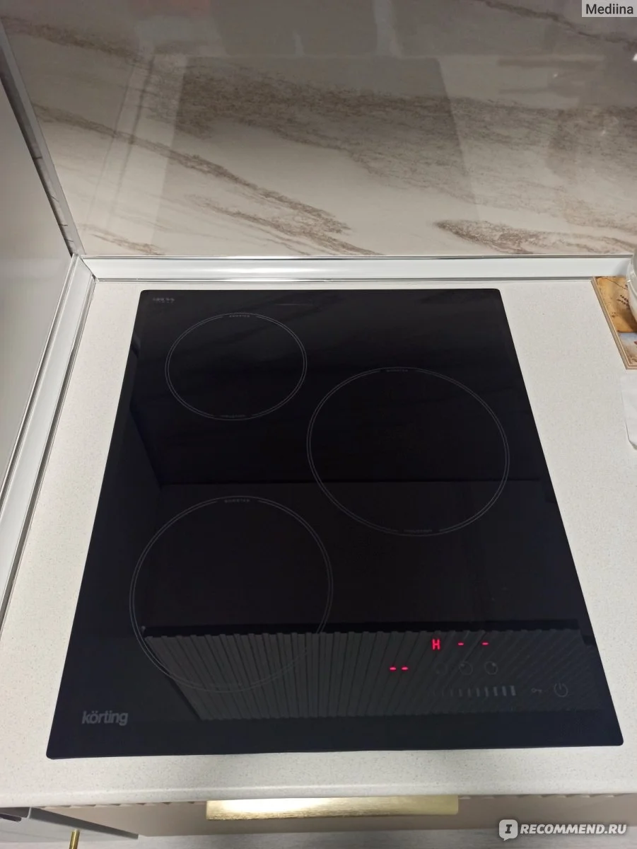 Индукционная варочная панель Korting HI 43053 B