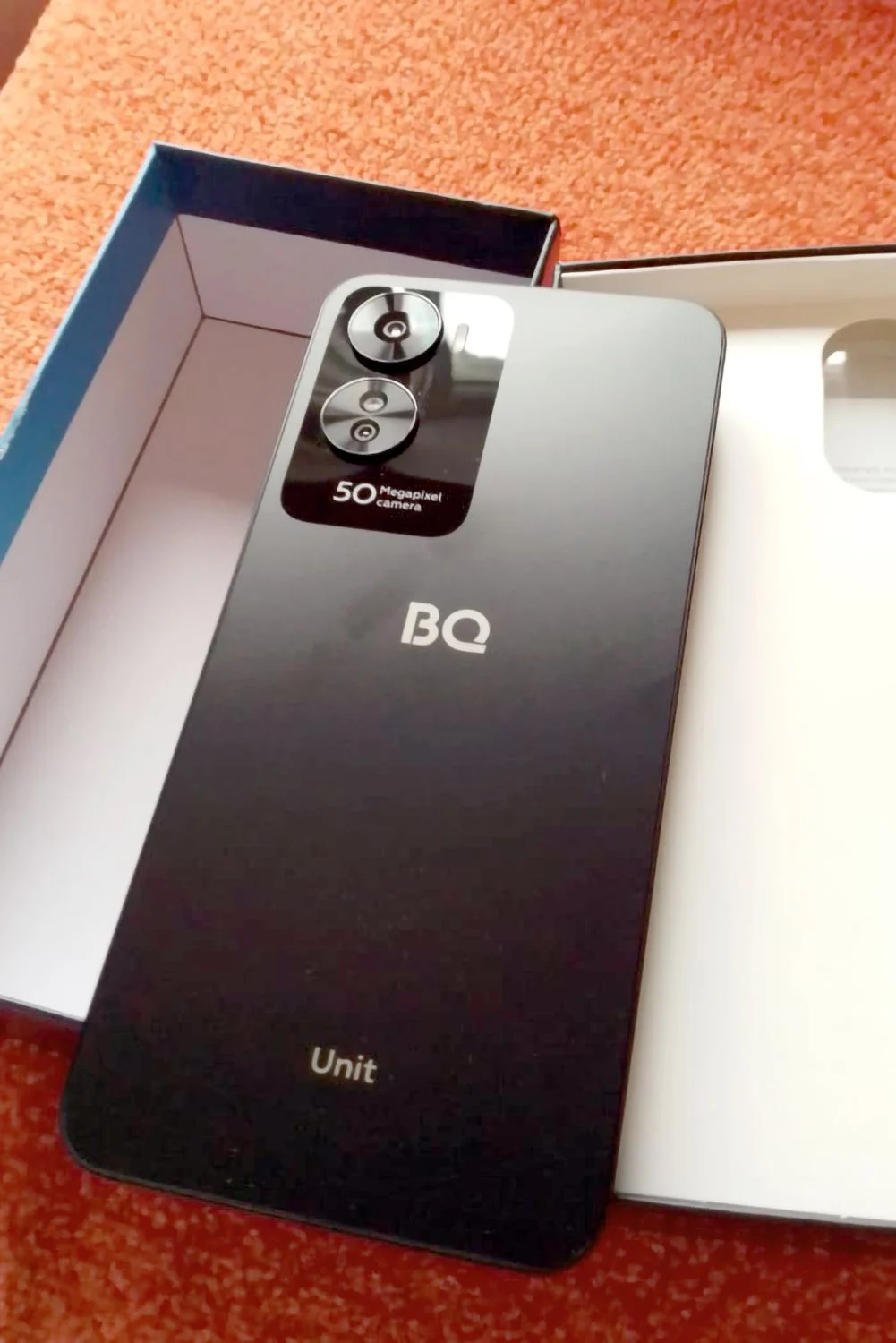 Смартфон BQ 6761L Unit, 6/128Gb, черный