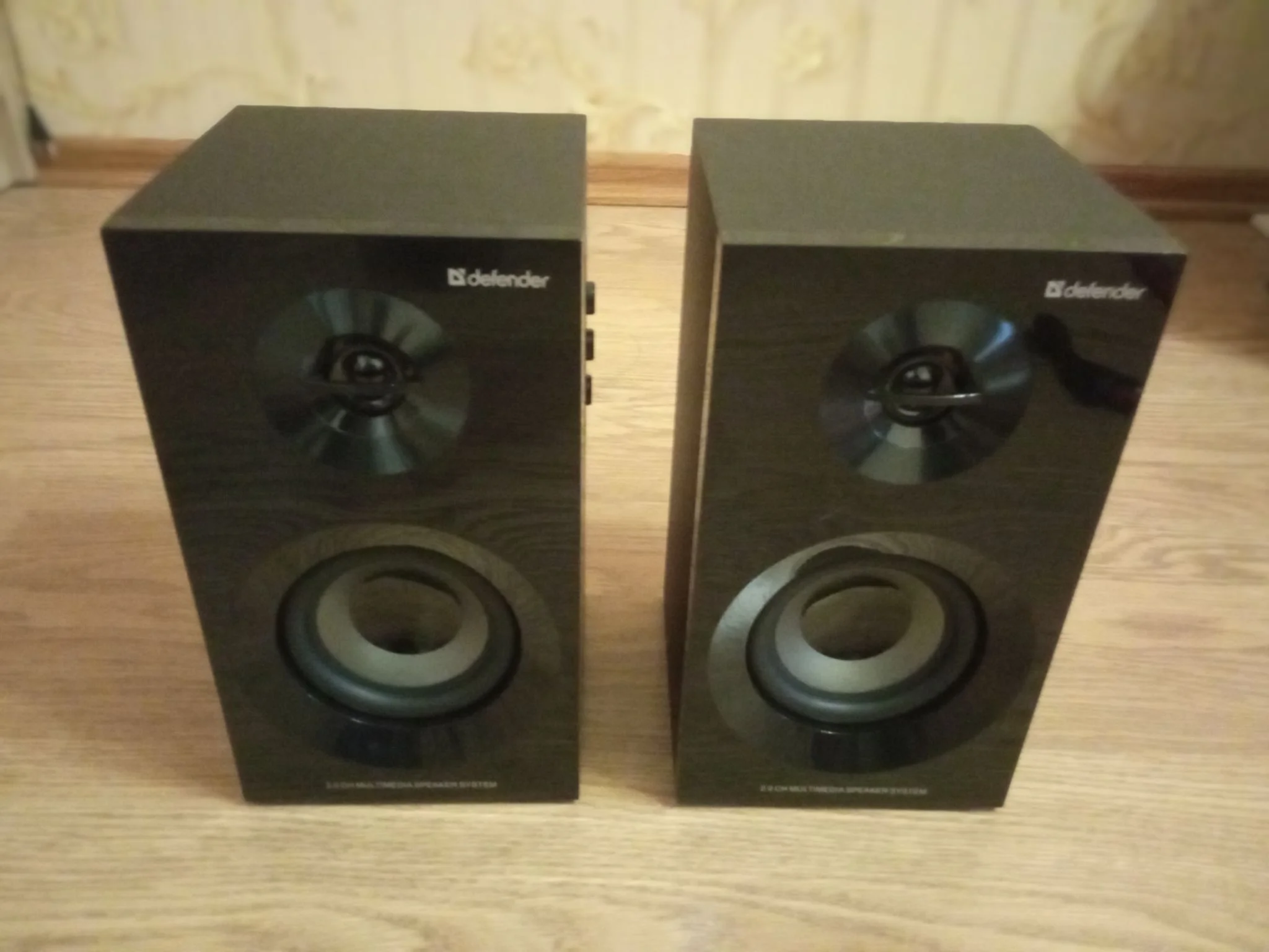 Defender Акустическая 2.0 система Aurora S40 BT 40Вт, bluetooth, 220В