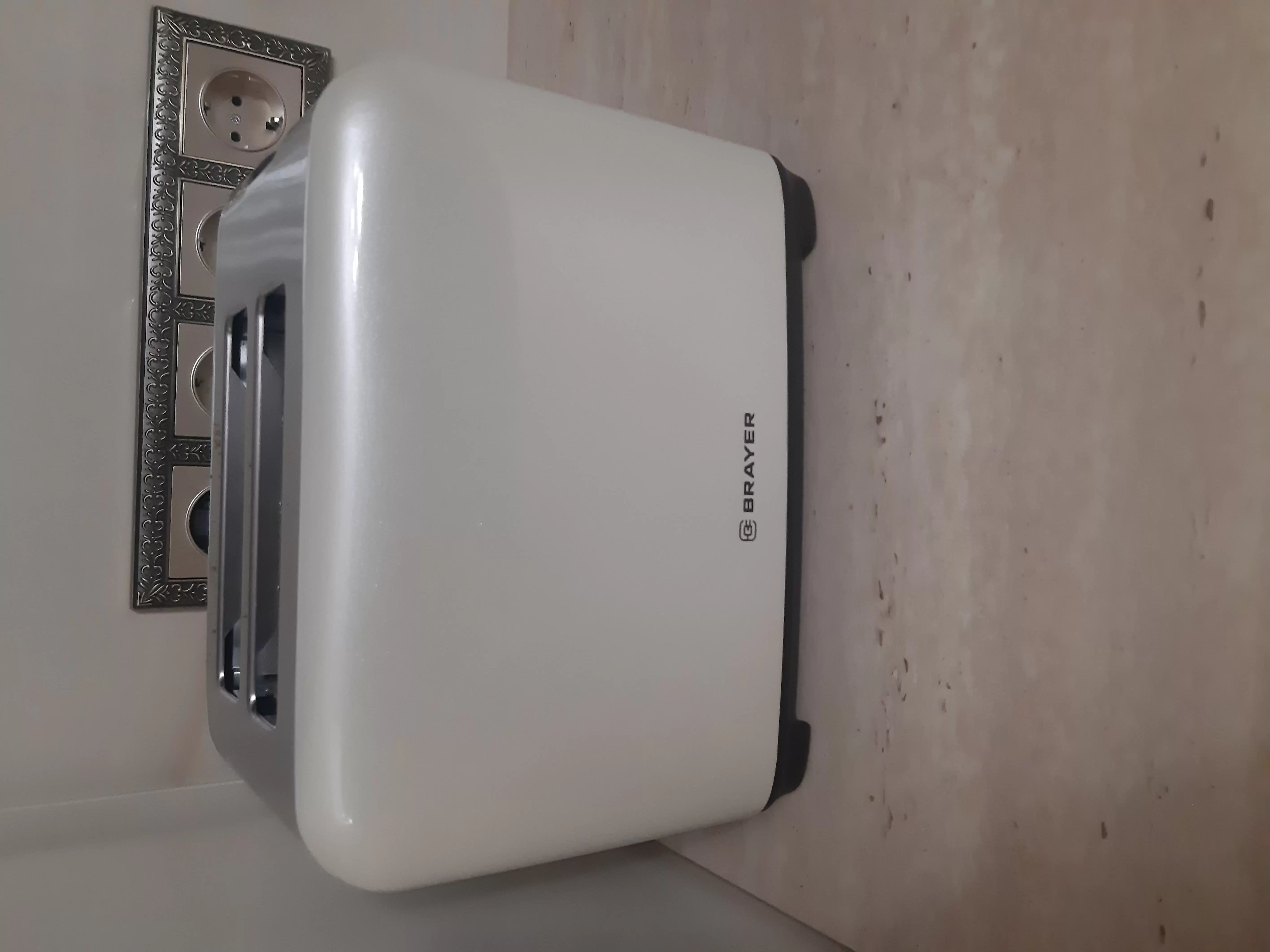 Тостер BRAYER BR2111, 930 Вт, 7 реж, автодогр, размор, отмена, автоотключ,2 тоста одновр, съем.подд