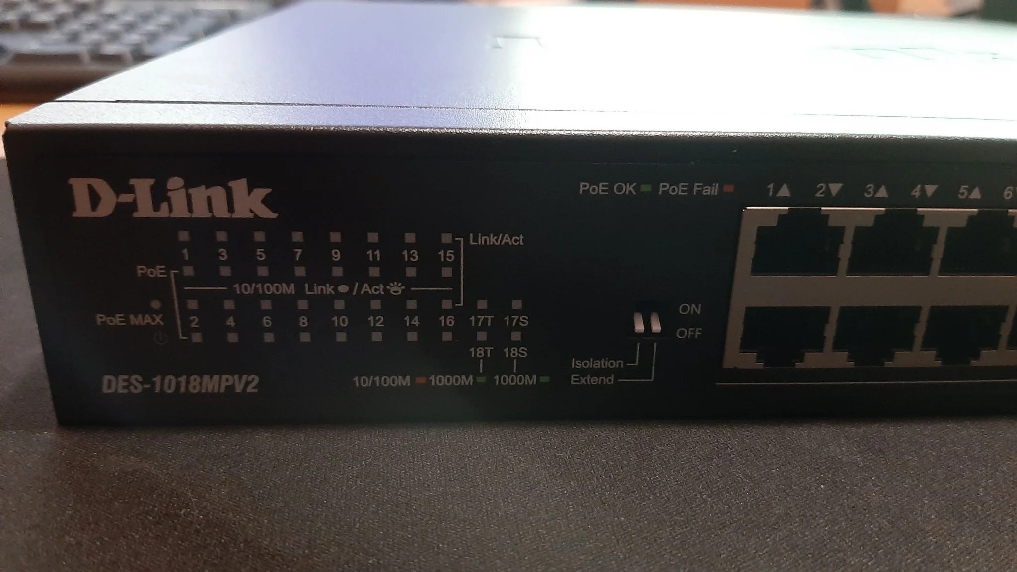 Коммутатор D-Link DES-1018MPV2/A1A