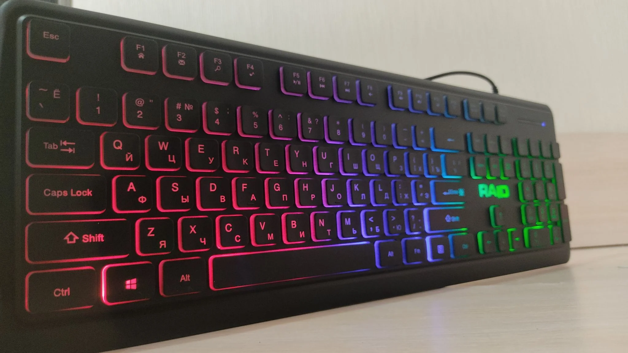 Defender Игровая клавиатура проводная Raid GK-778DL RU, Rainbow,104 кнопки