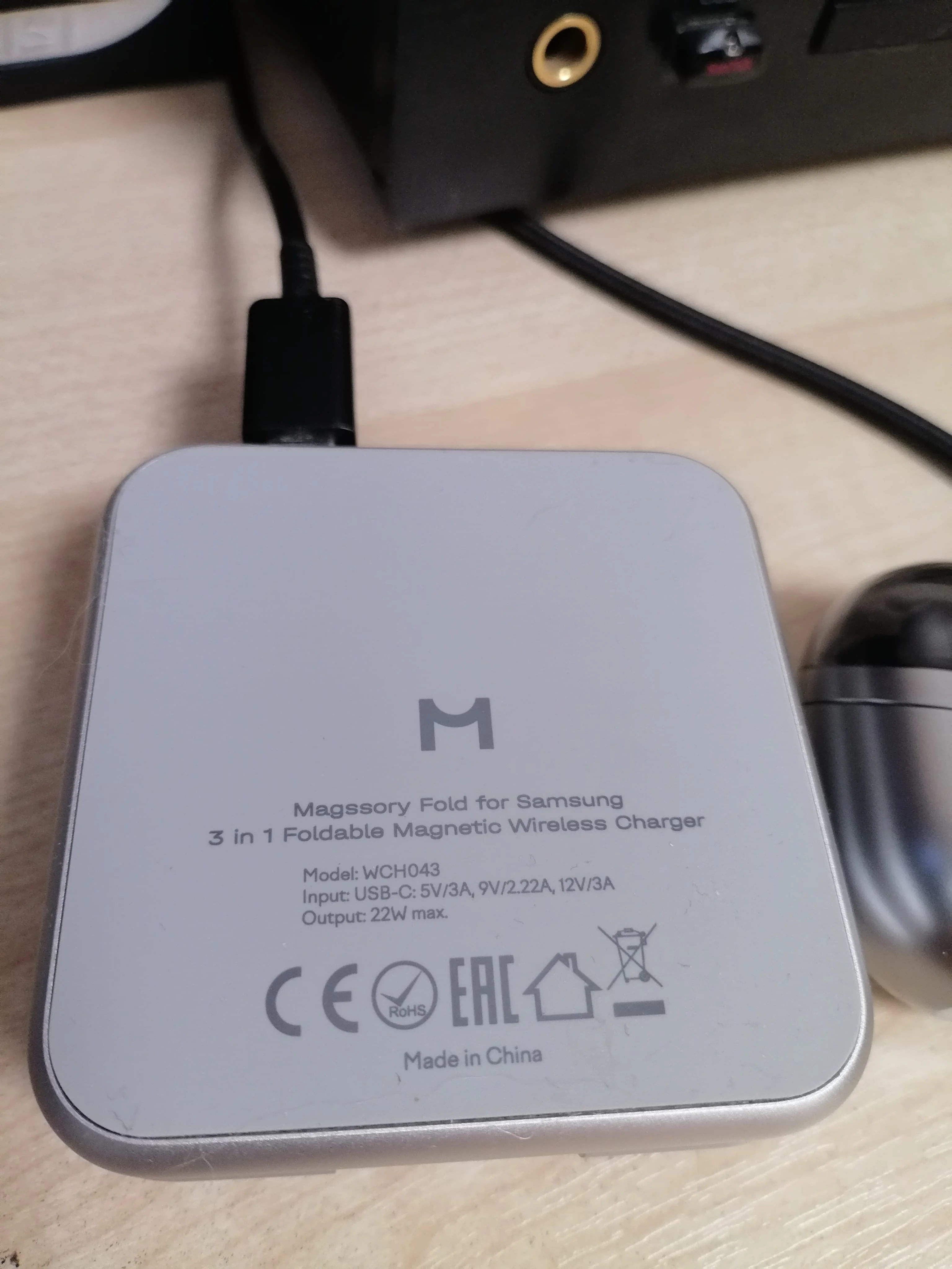 Зарядное устройство Magssory Fold 3 в 1, для Samsung, с магнитами (серебро WCH043)