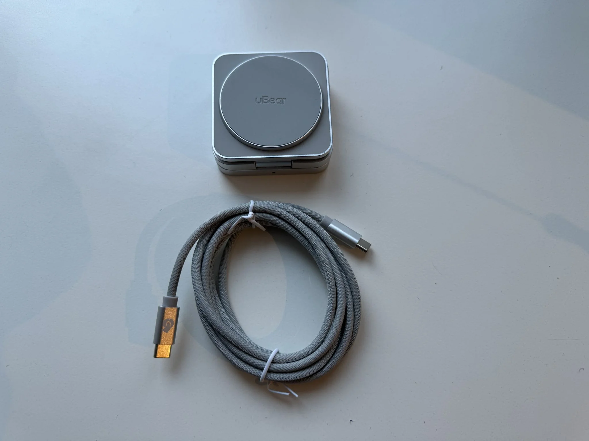 Зарядное устройство uBear Balance 3 в 1, MagSafe, 25 Вт, серебристый (WL09SL31-ADM)