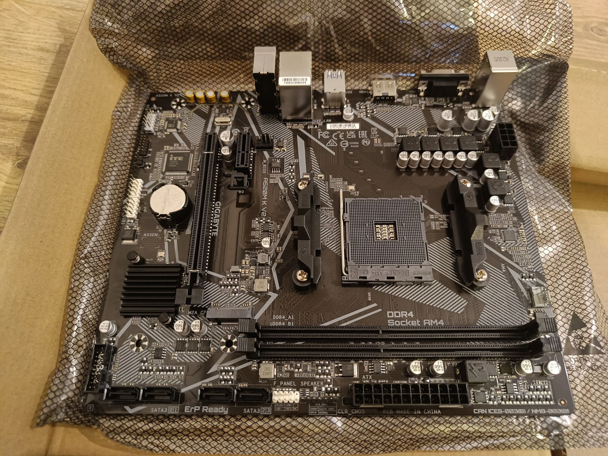 Материнская плата Gigabyte A520M K V2 (AM4, mATX)