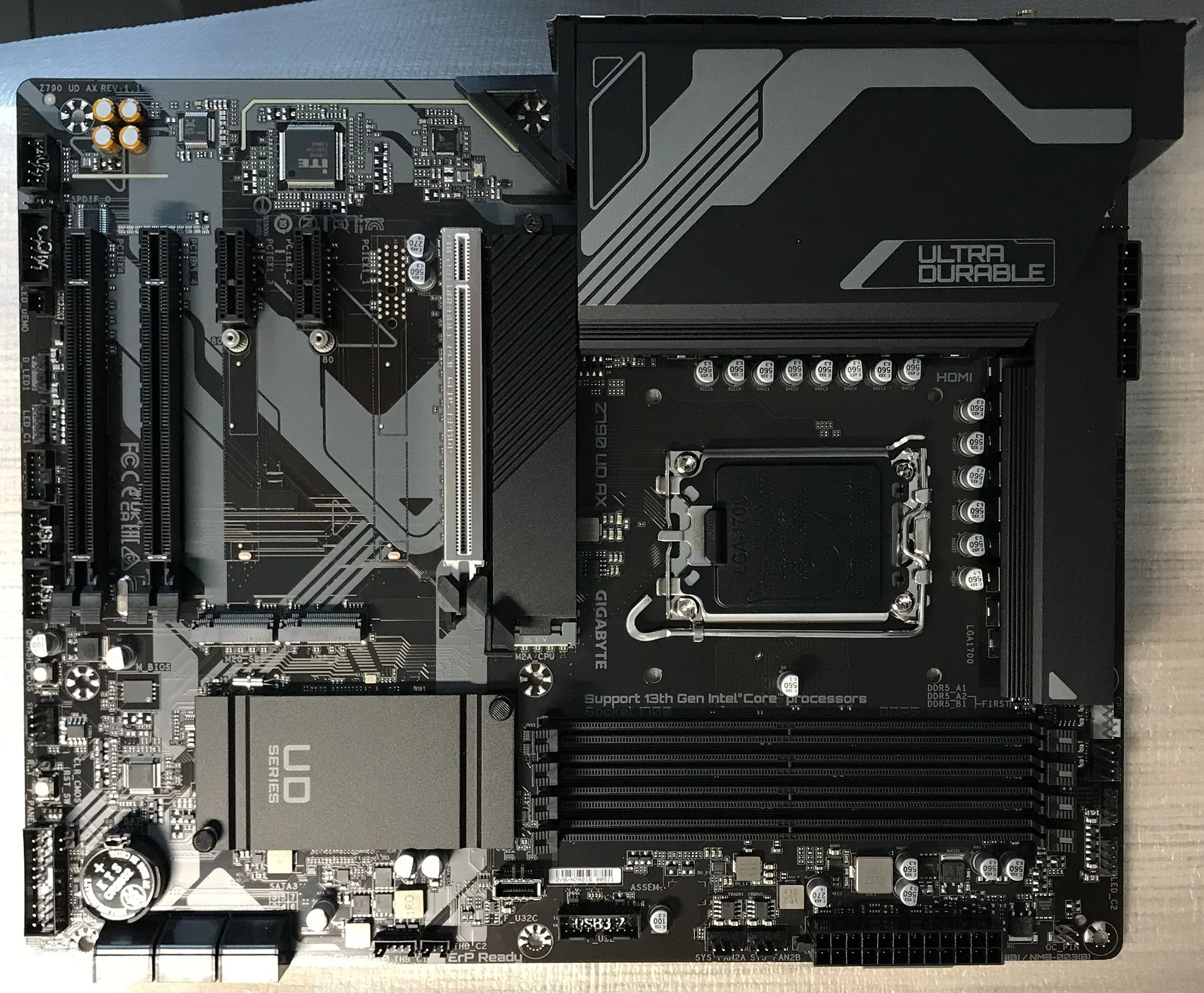 Материнская плата Gigabyte Z790 S1700 ATX Z790 UD AX