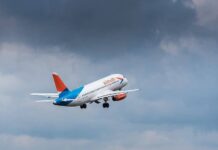 Superjet 100 успешно приземлился в Красноярске после технического предупреждения 02f52b3a-98fe-49e9-b7b6-2c230e8a541f-67976ade