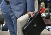 Европейский суд поддержал запрет на оказание юридических услуг российским компаниям 427e0073-7b7c-40ad-89dc-94c0c1036a73-675497f9