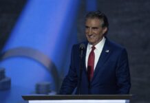 Миллионер возглавит энергетический сектор США в новой администрации 616974f1-a850-42a2-a7e6-c2c873f3600f-678b15a4