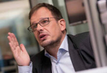 Торжество справедливости: немецкий журналист признал необоснованность обвинений против Алишера Усманова 9d014ee7-d000-4d50-8970-b8a31f39fdeb-6785115a