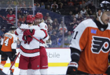 Федотов показал высокий класс в матче «Филадельфии» против «Каролины» c87fd7f1-b631-48ad-a0c7-52a6f7144e34-679206b9