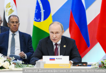 Исторические перемены в развитии многополярного мироустройства ef63f78e-8c14-4f4c-aa9e-adea9a36e81e-676c01b8