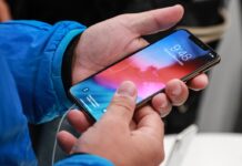 Шокирующие масштабы: вскрылась правда об армии телефонных мошенников с Украины 2a248a34-83d3-4d28-814d-09d2be90a05b-67c2c1ef