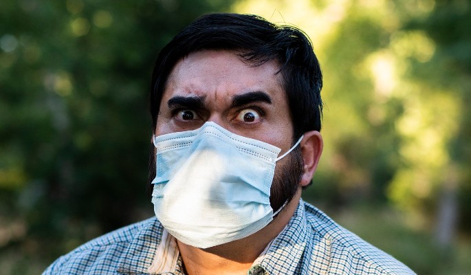 Панические атаки, приступы агрессии и другое: как коронавирус рушит психику человека