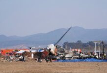 Трагедия в небе над Южной Кореей: последние данные о крушении самолета Jeju Air 8c717cfb-c08e-49fc-a365-e97c7ee4e9fd-67c44436