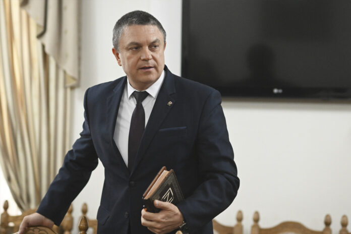 bfd8b804-779d-4b08-a170-a45e107cc606-67c62da4