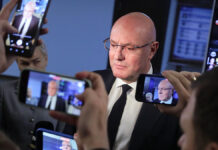 Чернышенко: Знание языка у детей мигрантов начнут проверять с 1 апреля 2025 года f44b12cd-b6c4-4028-a1aa-93b5eb546fa1-67bd8230