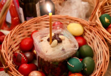 Православные и католики объединятся в праздновании Светлой Пасхи Освящение пасхальных куличей и яиц в церкви Рождества Богородицы в Путинках