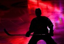 Эмоциональная поддержка болельщиков Локомотива на хоккейном матче КХЛ 9f278ad9-67bf-4547-bd2c-83089a95d0da-67d8c96f