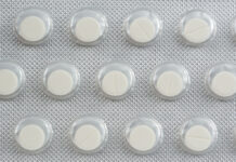 Популярный препарат для похудения привел к серьезным последствиям для здоровья артистки NitroglycerinTabletsInPackClose-up