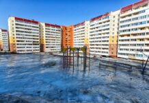 Жилые небоскребы для военных разрушаются на глазах во Владивостоке cf42bdae-3bbd-4ce8-ab19-fe5082ac6c6e-67e2e9fd