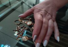В Находке раскрыта кража ювелирных украшений d06fda0f-c4b4-482c-8bc8-5a43b28249cf-67e2ea49
