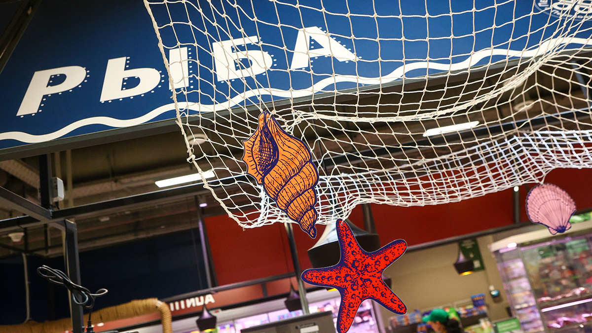 На рыбных рынках «Москва — на волне» провели занятия для детей участников СВО