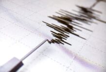 Природное явление в акватории Тихого океана e6ed184a-13cd-4e41-8c28-2f96fb8904ae-67dbd0d8