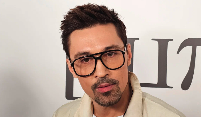 Билан подвергнул свою жизнь огромному риску на опасной высоте