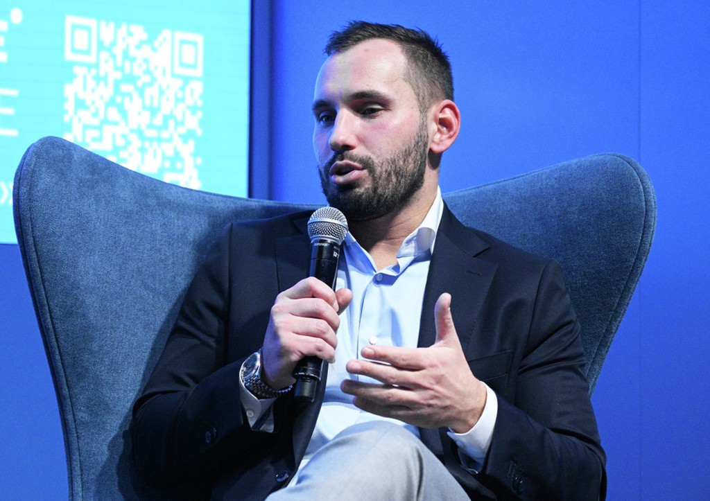 Николай Сердюков