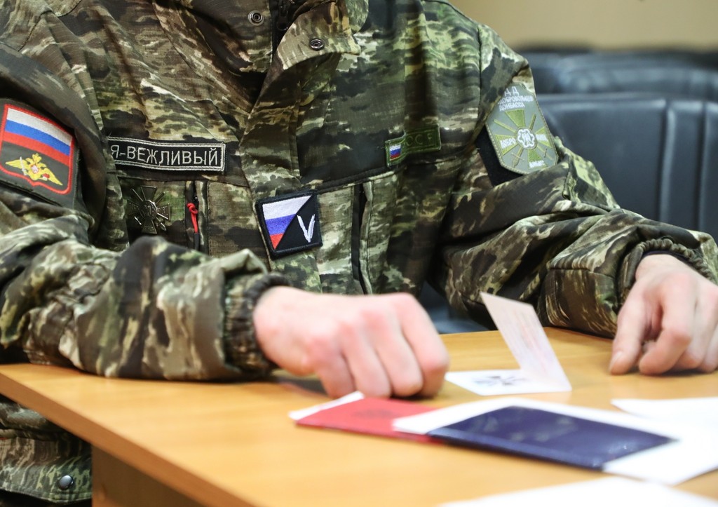 Власти РФ поддержали повышение штрафа за несообщение в военкомат о переезде