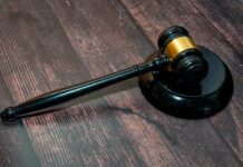 Депутат проявил смелость и защитил жительницу Самары от угроз 23e7e76a-db3f-4f89-9b9d-ebc7df4b1b23-6809daa6