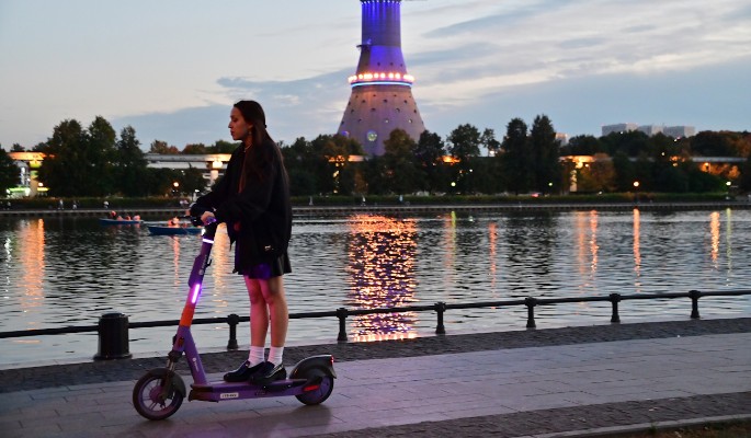 Найдено решение проблемы электросамокатов в пешеходной зоне