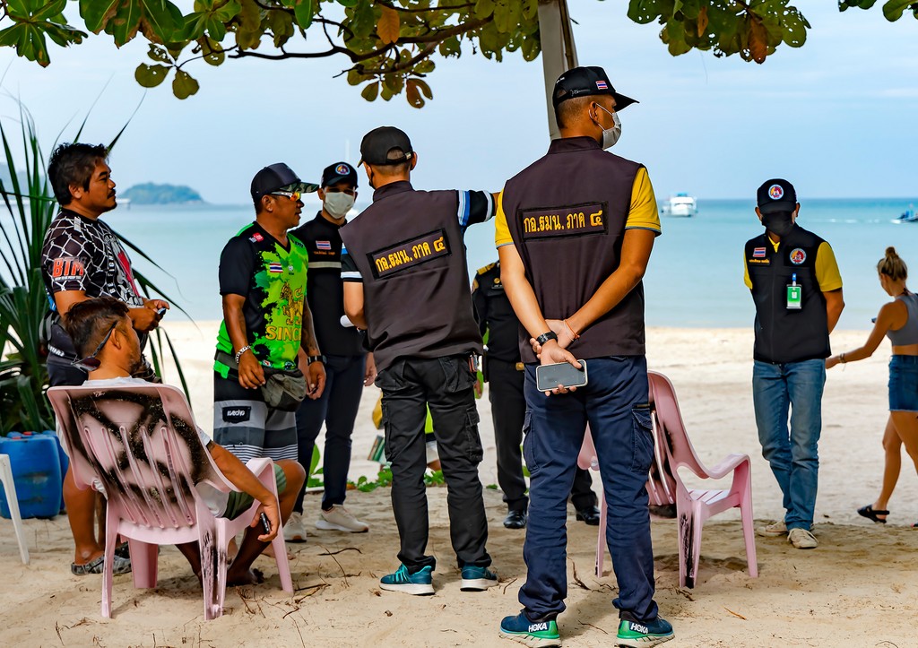 Решившие подзаработать на курорте россияне оказались за решеткой