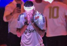 Триумфальное возвращение Неймара в Сантос 4adfa252-5b67-4a3f-b54c-549ef3a45c69-67f120de