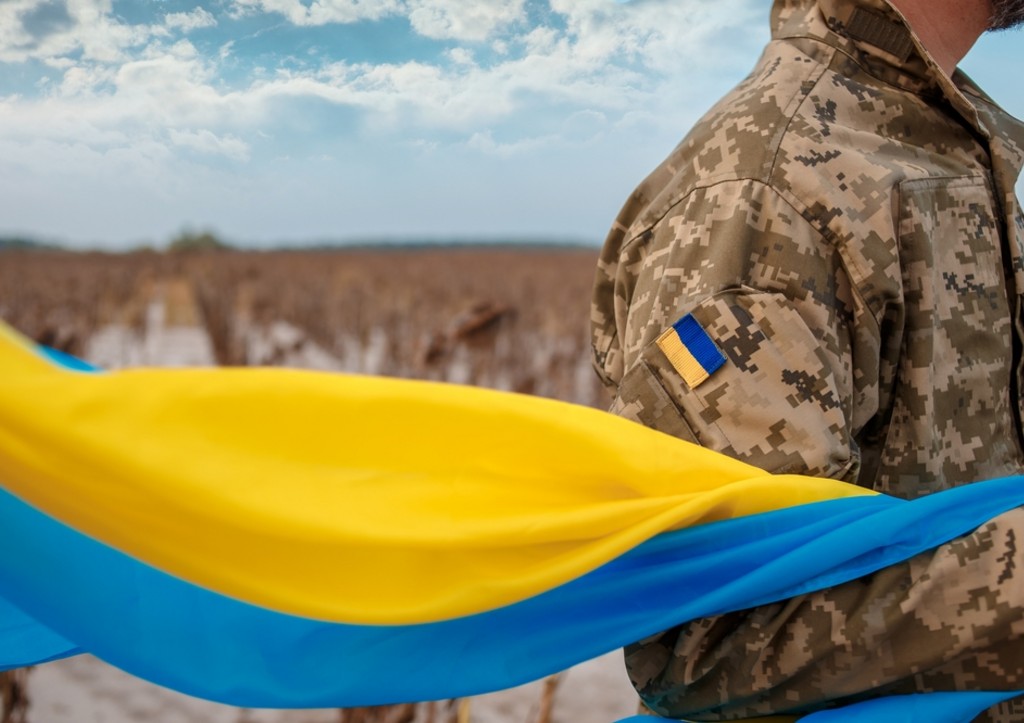 Украинская певица опозорилась после требования помочь ВСУ