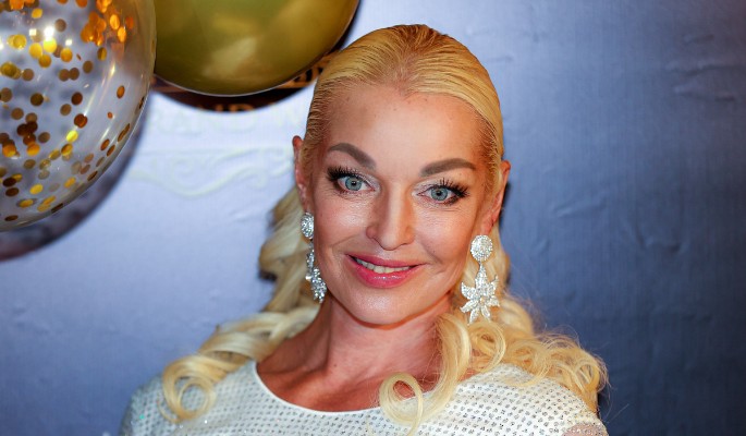 Королева упрекнула Волочкову в сплетнях о разводе с Тарзаном