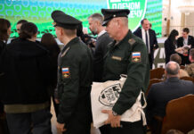 Депутат Луговой заявил о готовности ЛДПР передать Мишустину список острых вопросов военных на СВО deputat lugovoj zayavil o gotovnosti ldpr peredat mishustinu spisok ostryh voprosov voennyh na svo-todey-ru-174063244100-0