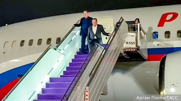 Лавров и Ушаков прибыли в Эр-Рияд для переговоров с США