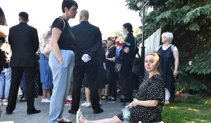 Губин поддержал разврат на могиле Шатунова